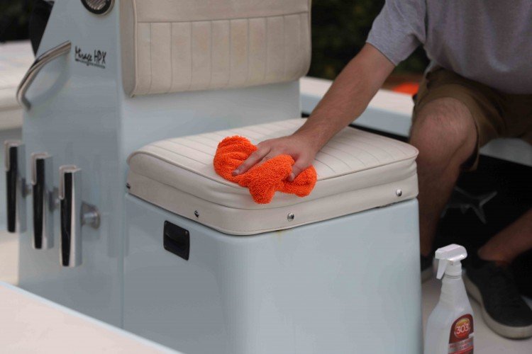 303 Products - 303 Multi-Surface Cleaner - 32 oz - 30204