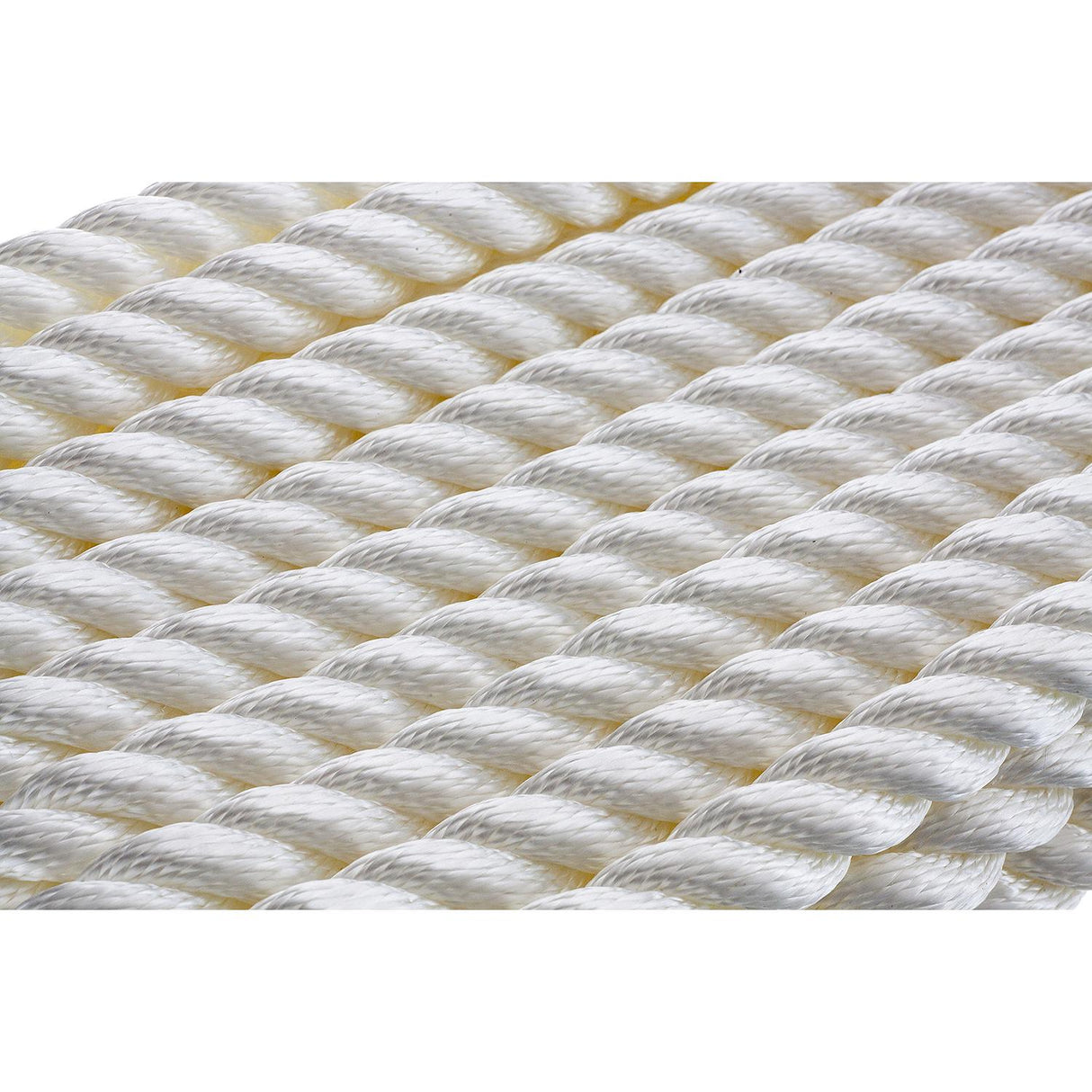 Seachoice - Three Strand Twisted Nylon Dock Line | White | 3/4" x 35' | 42641