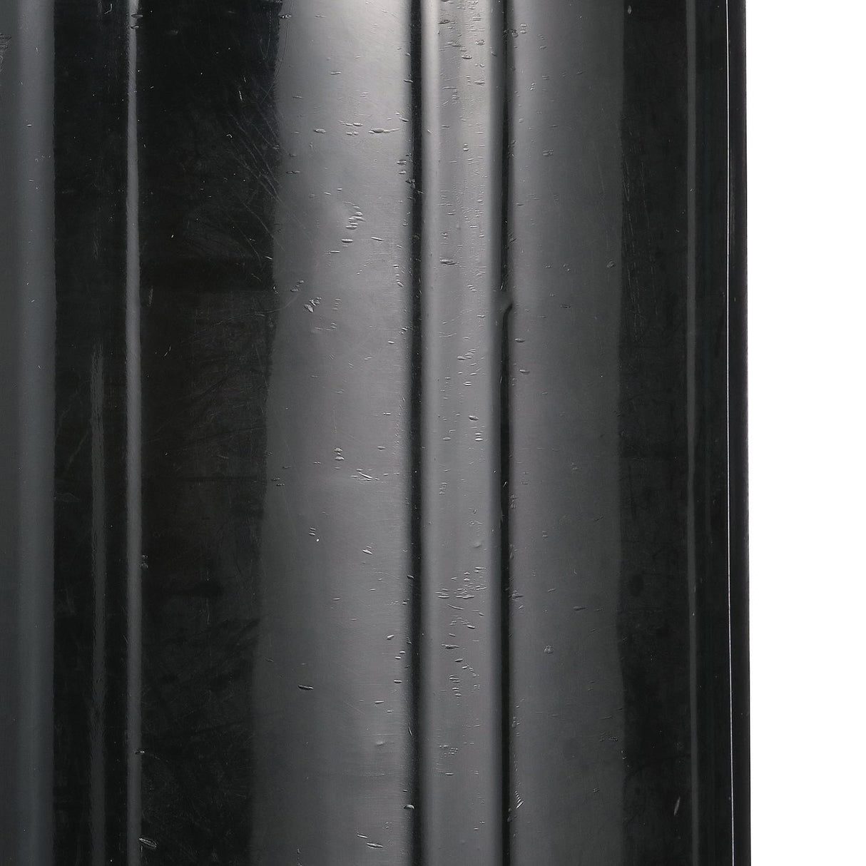 Seachoice - Center Hole Ribbed Fender | Black | 8" x 20" | DE71206S