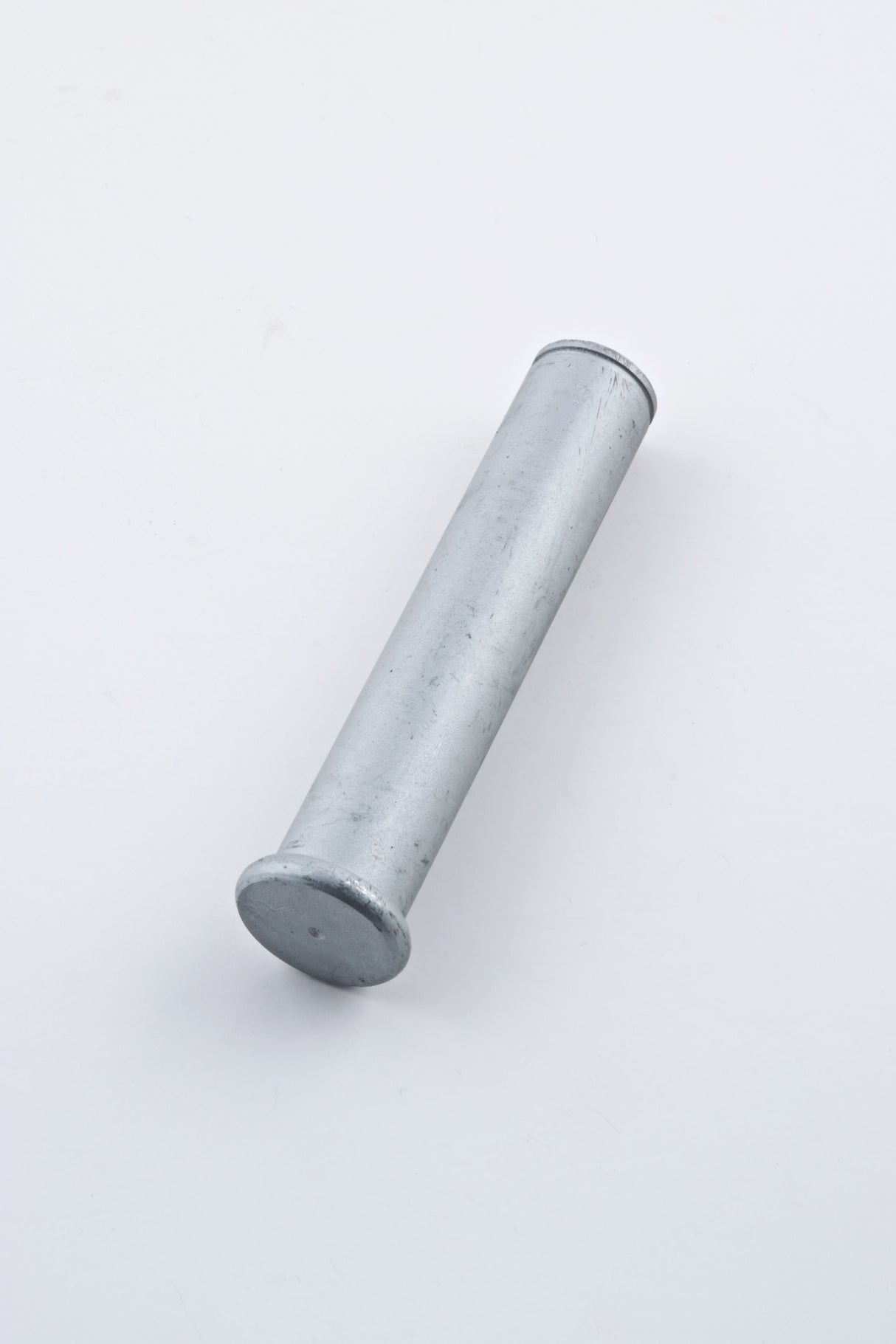 Yamaha - Pin, upper shock mount - 6D8-43126-00-00