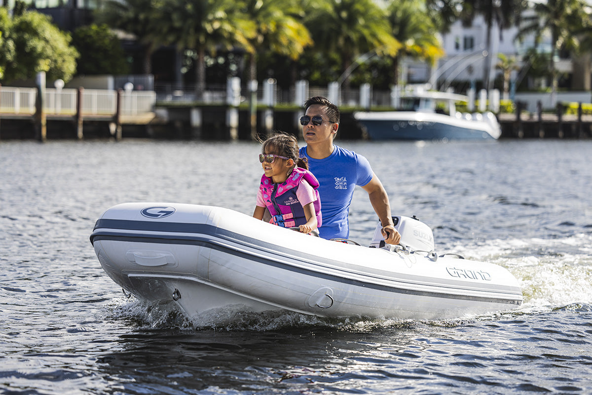 Suzuki Portable DF6A Outboard Motor - Shop All Models