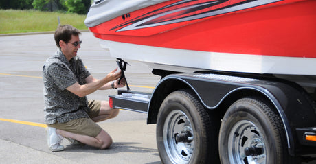 Use Ratchet Straps and Other Boat Trailering Tips