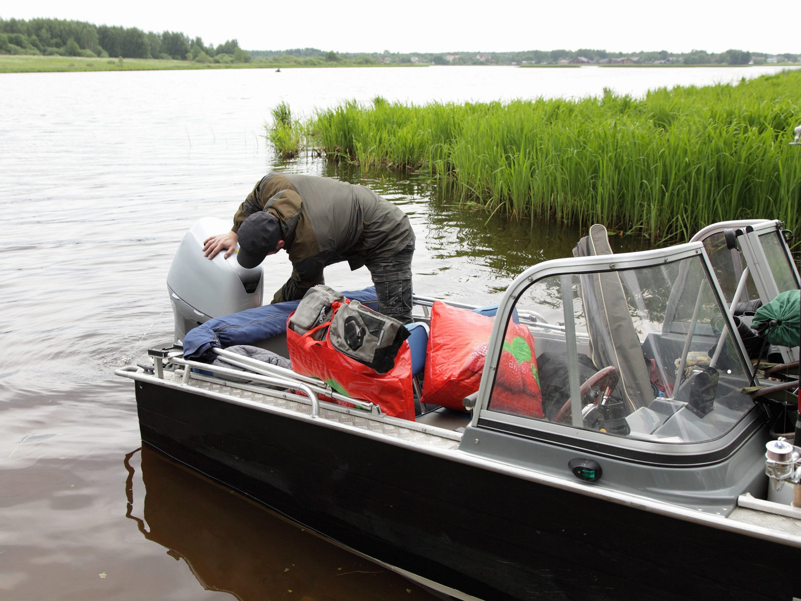 What Causes Outboard Engine Vibration?