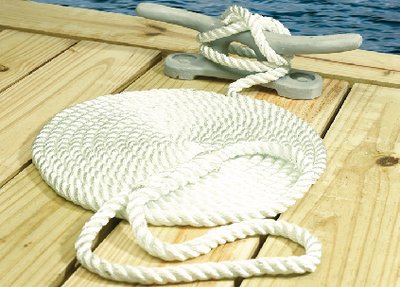Seachoice - 3-strand Twisted Nylon Dock Line -3/8" x 20' - 42521 White