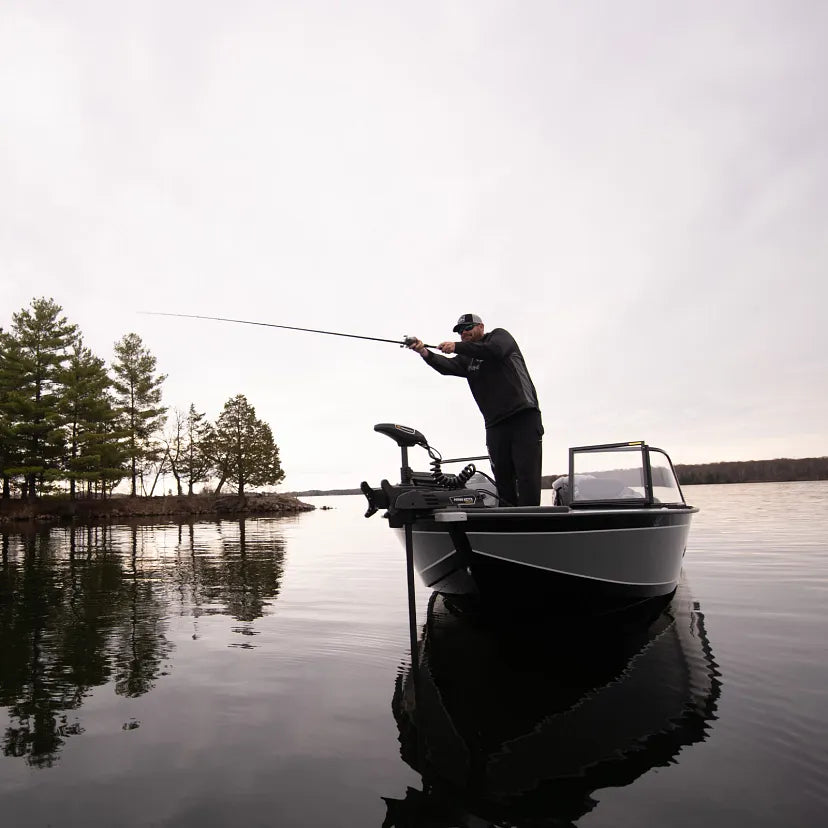 Minn Kota - Terrova QUEST Trolling Motor | GPS & Wireless Remote