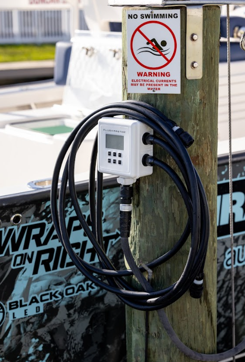 Flushmaster 2-Outlet Outboard Engine Flushing System with Four 12-Foot Hoses - FM2012