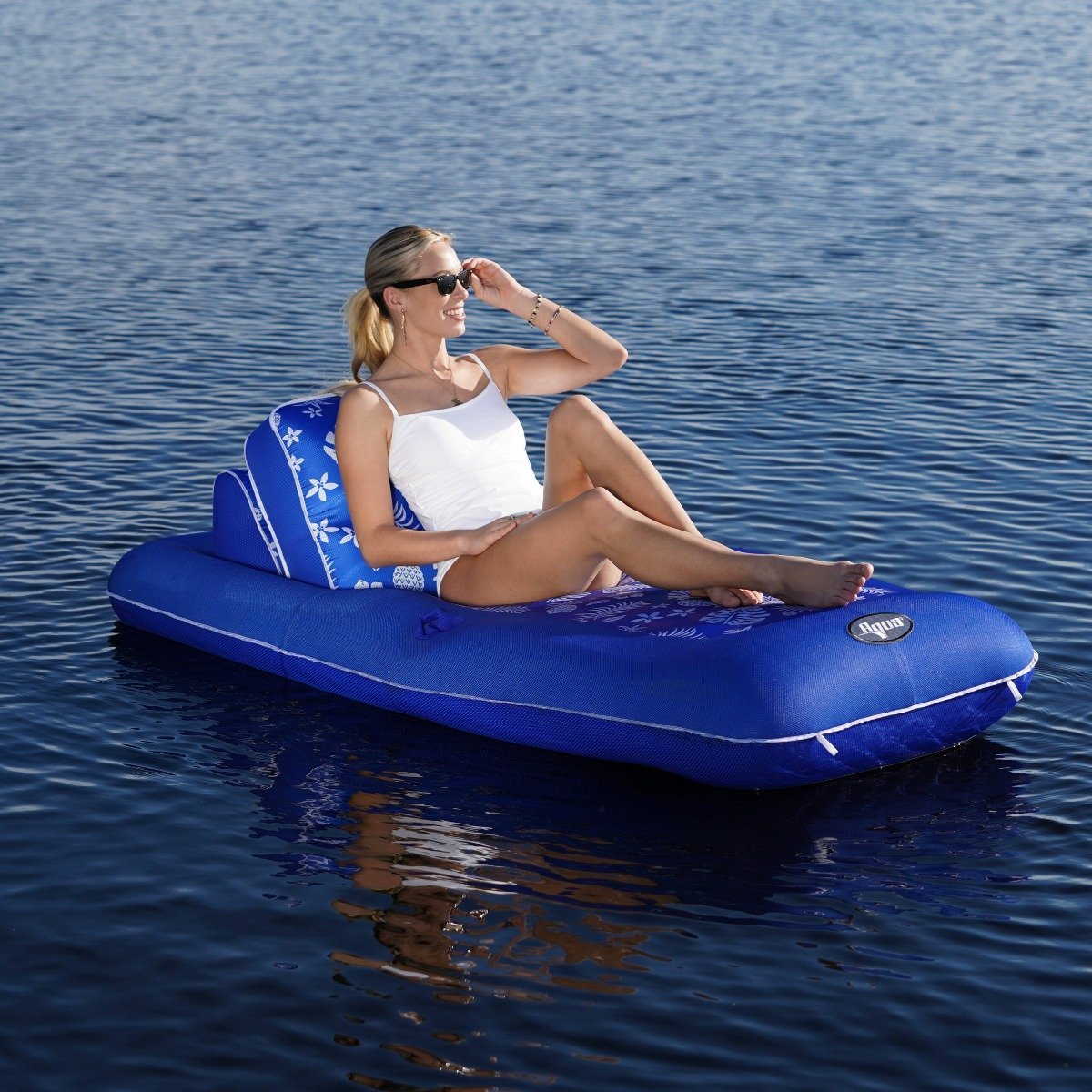 Aqua Leisure Supreme Convertible Lounge Ripstop Hawaiin Wave - APL16997P2