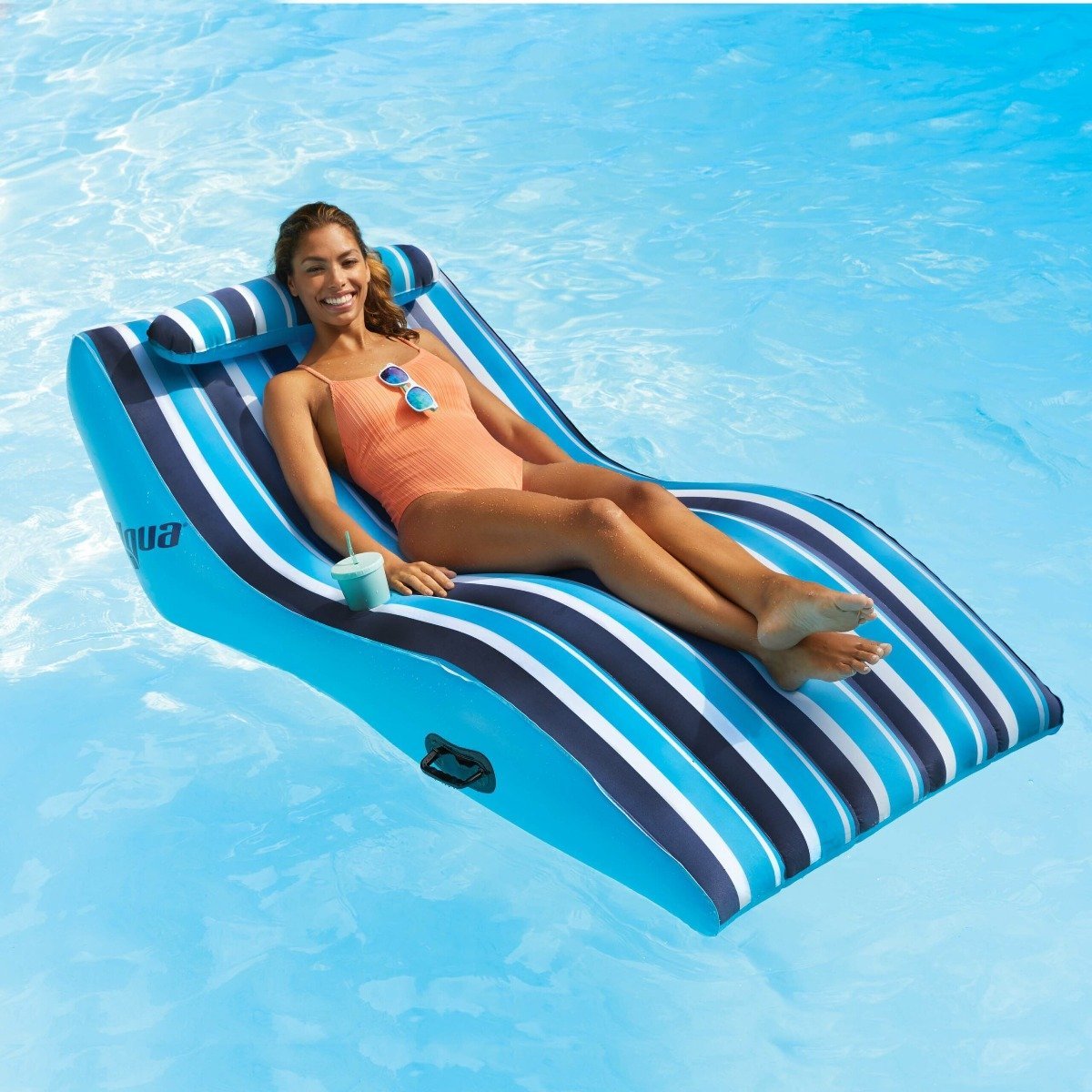 Aqua Leisure Ultra Cushioned Comfort Lounge Hawaiian Wave Print w/Adjustable Pillow - APL17014S2