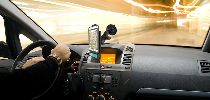 RAM Mount - Universal Vehicle Phone Dock with GDS Technology for IntelliSkin Products - RAM-GDS-DOCK-V1U